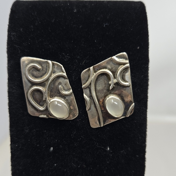 Cowgirl Western Silver Pierced Earrings With Moon Stone Ornate Structure Rodeo - Picture 2 of 10
